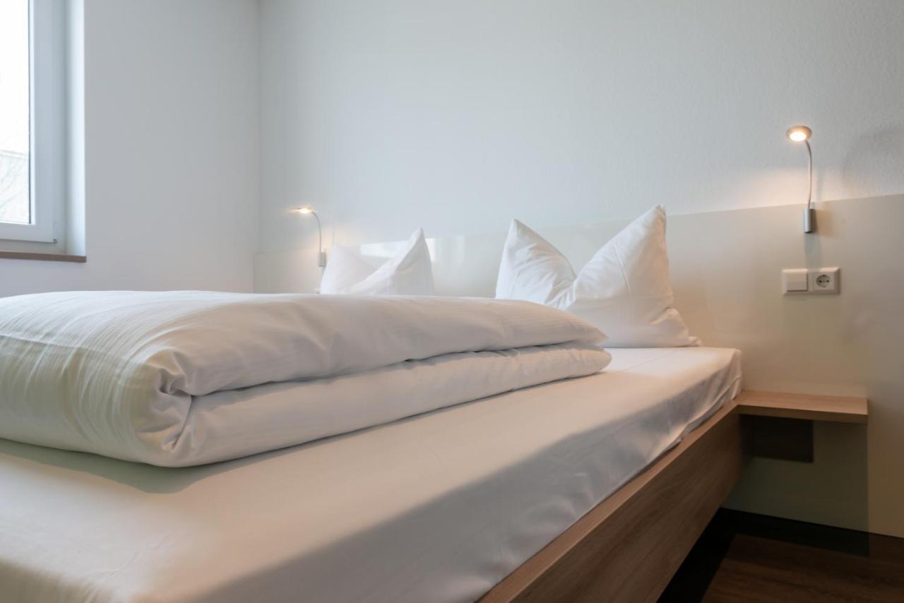 A2 Hotels Denkendorf - Airport & Messe Exteriör bild
